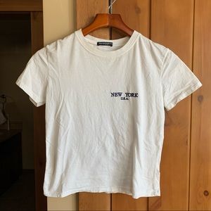 brandy melville new york usa cropped white tee